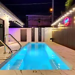 Mv2 Pool Villa Pattaya