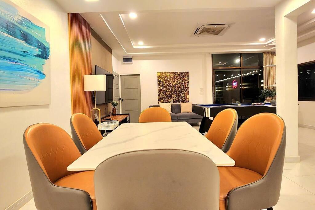 Mv2 Pool Villa Pattaya